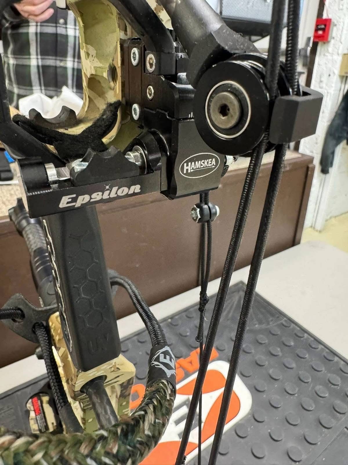 Mathews V3X 29 – Image 4