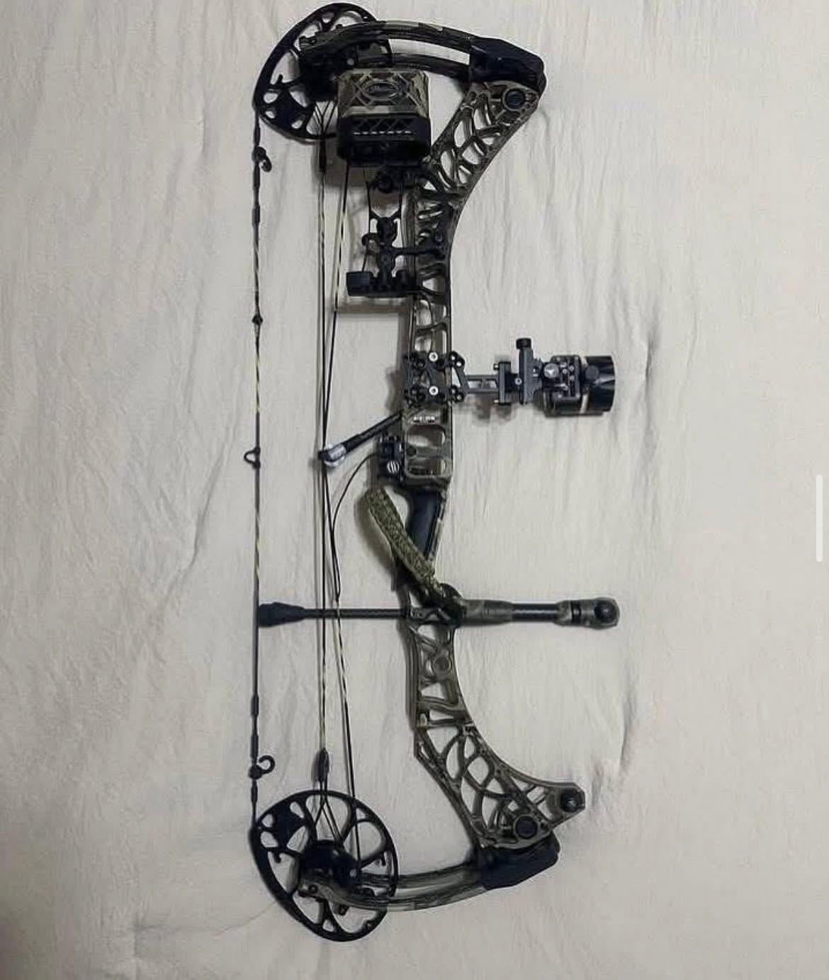 Mathews V3X 33 – Image 2