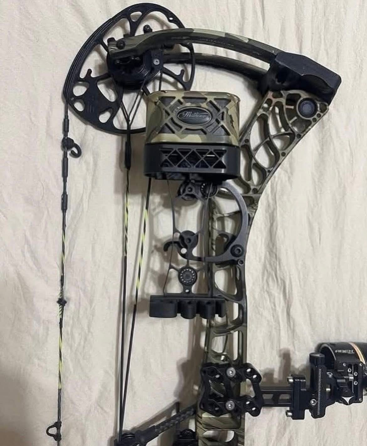 Mathews V3X 33 – Image 3