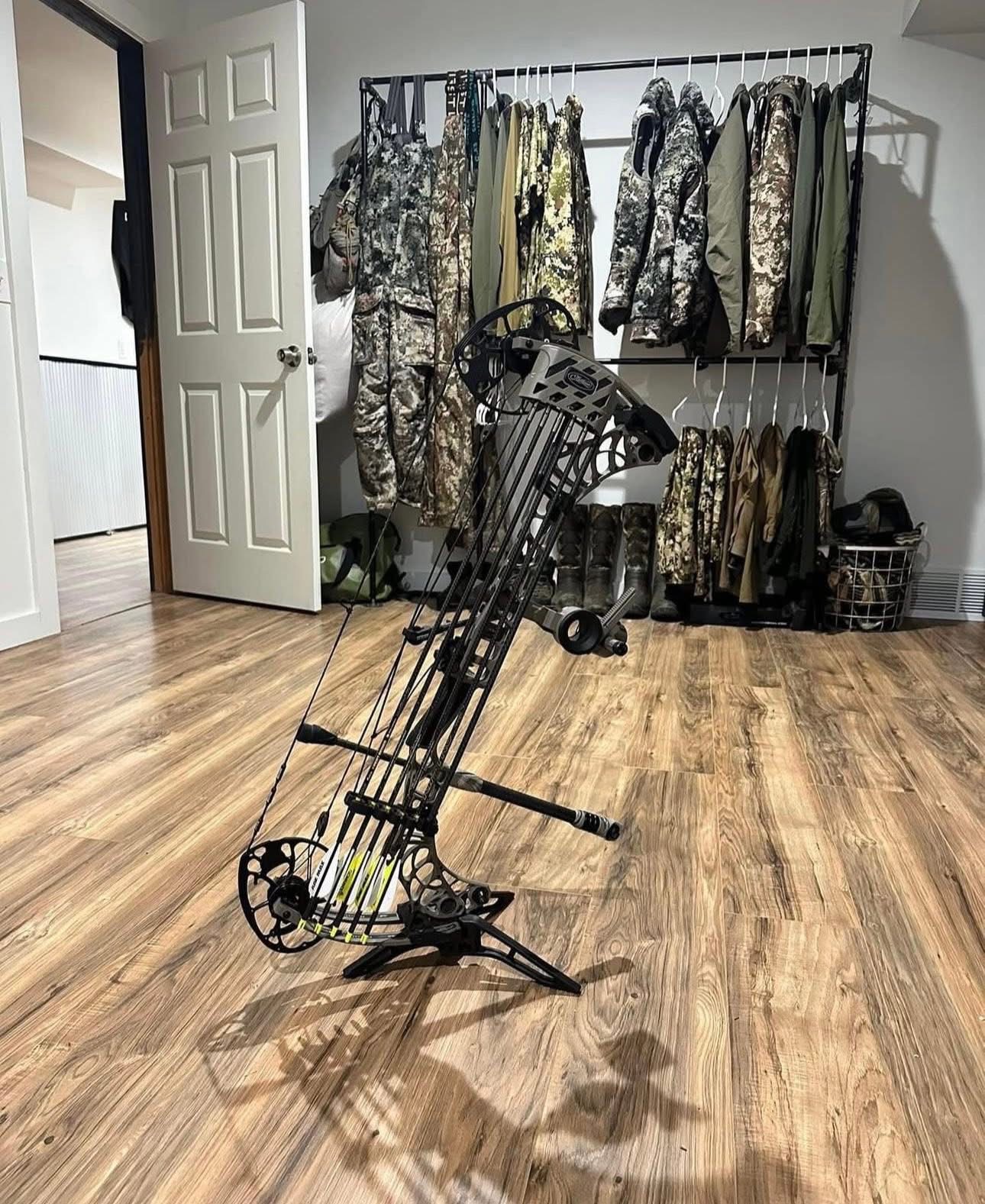 Mathews V3X 29 – Image 2